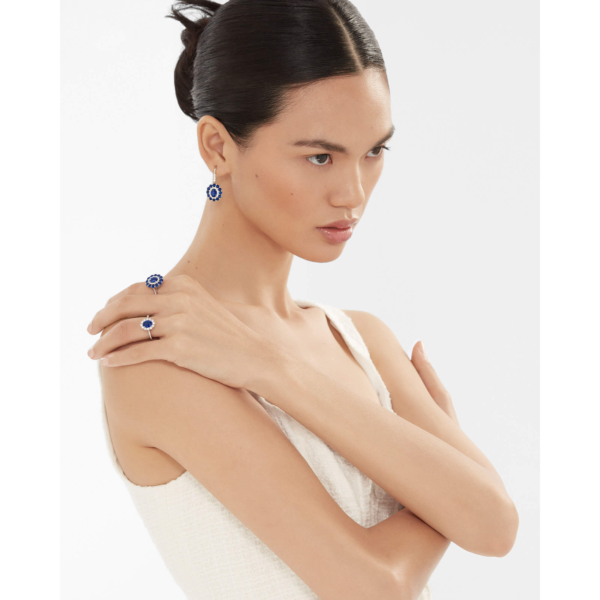 Garrard 1735 diamond and sapphire jewellery on model feature 4