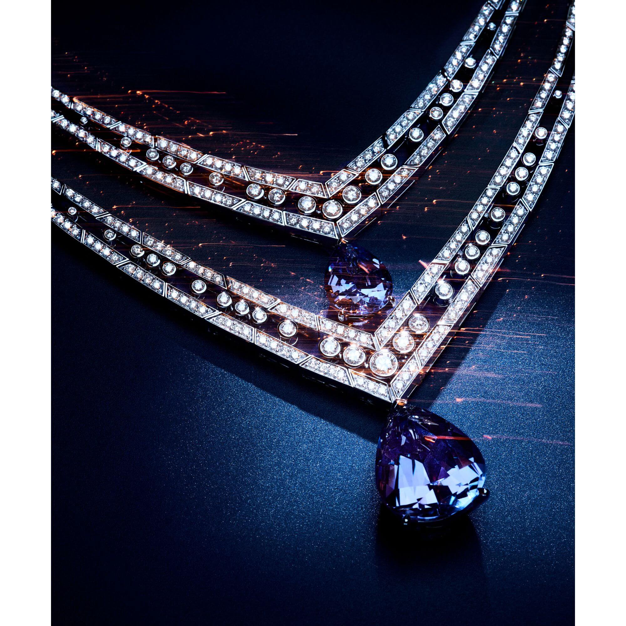 Garrard 168极速一分钟赛车开奖 High Jewellery Zambarau tanzanites and diamonds necklace from Rule the Room campaign homepage feature banner